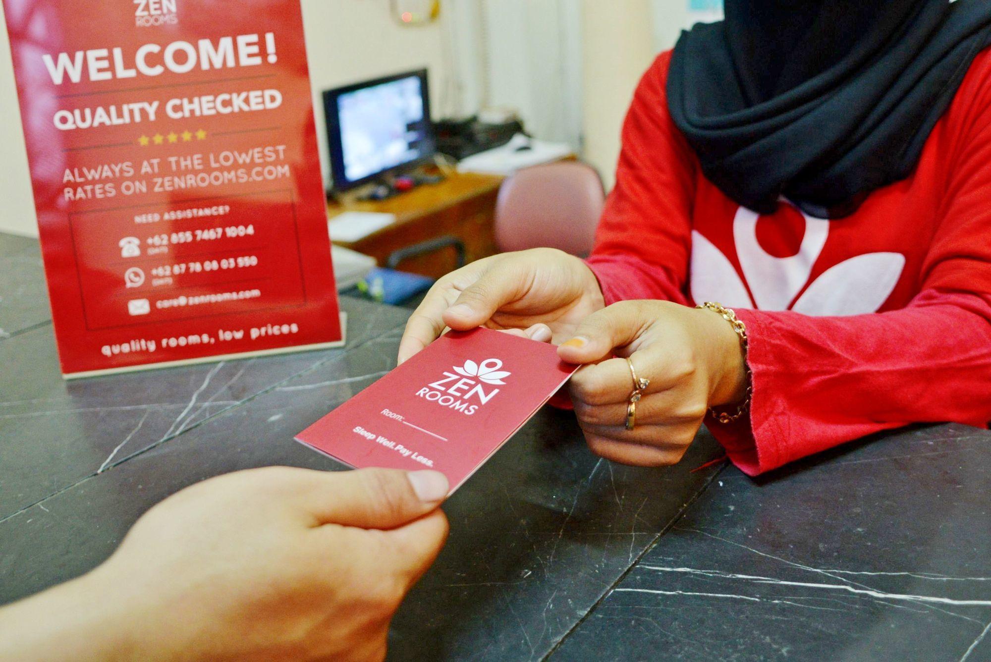 Reddoorz Plus Near Kebayoran Baru Blok S Jakarta Kültér fotó